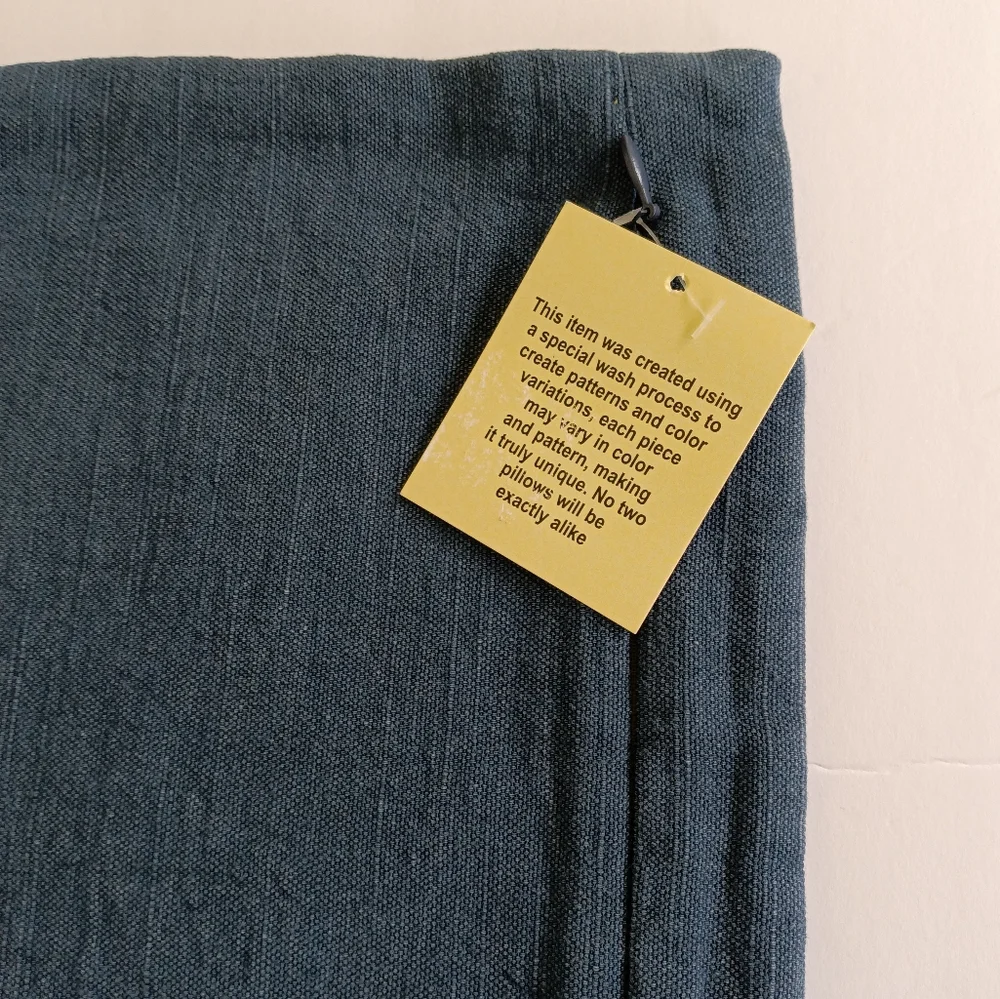 NWT Frontgate Cleo Cotton Lumbar Pillow Cover 13 x 22